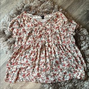 TORRID SIZE 4 FLORAL LACE BLOUSE